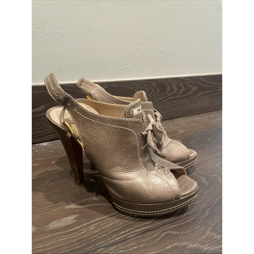 Prada Y2K Brown Tan Leather Bow Detail Logo Cone Heel Shoes Peep Toe Size 40
